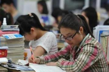 毛坦厂中学入学条件：公立与私立并存，严格管理并收费按成绩