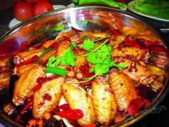 麻辣香锅鸡翅：一道让人垂涎欲滴的家常美食