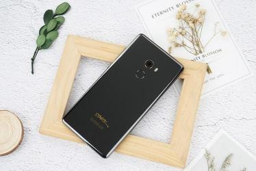 小米MIX2 Unibody：全陶瓷工艺与独特颜色的完美结合