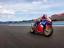 本田CBR1000RR Fireblade SP：30周年纪念版升级，性能与外观焕新