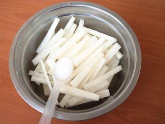 白萝卜的腌制方法：简单易学，美味可口