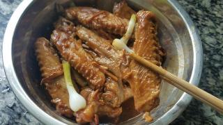 疯狂烤翅（so easy）的家常做法，简单又美味！