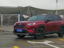RAV4混动：经济省油之选，驾驭未来的动力之美