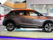 骁途：时尚实用的小型SUV，适合家庭使用