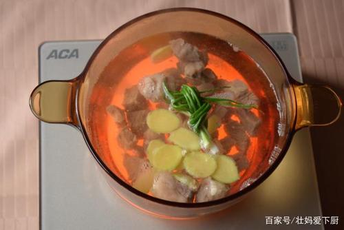 制作美味牛肉汤的详细步骤
