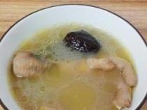 鸡脚花生汤：滋补养生的美味佳品