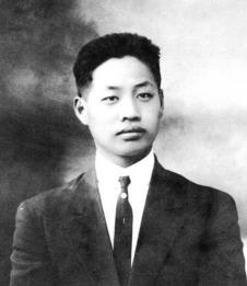 拿破仑最震撼的一句名言：永不言败，成就非凡！