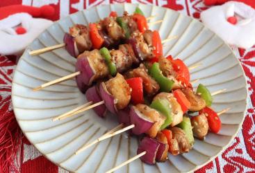 自制鸡肉串：美味烧烤的完美指南