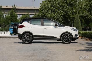 比亚迪元EV360标准续航版上市：售价10.58-10.98万元，续航305km