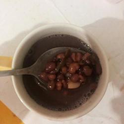 减肥密码：红豆绿豆山楂红枣汤与酸奶的双重功效