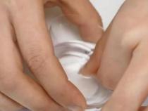 轻松去除502胶水的方法：实用技巧大揭秘