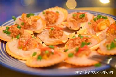 海鲜三宝盛宴：青口、虾与扇贝的美妙组合